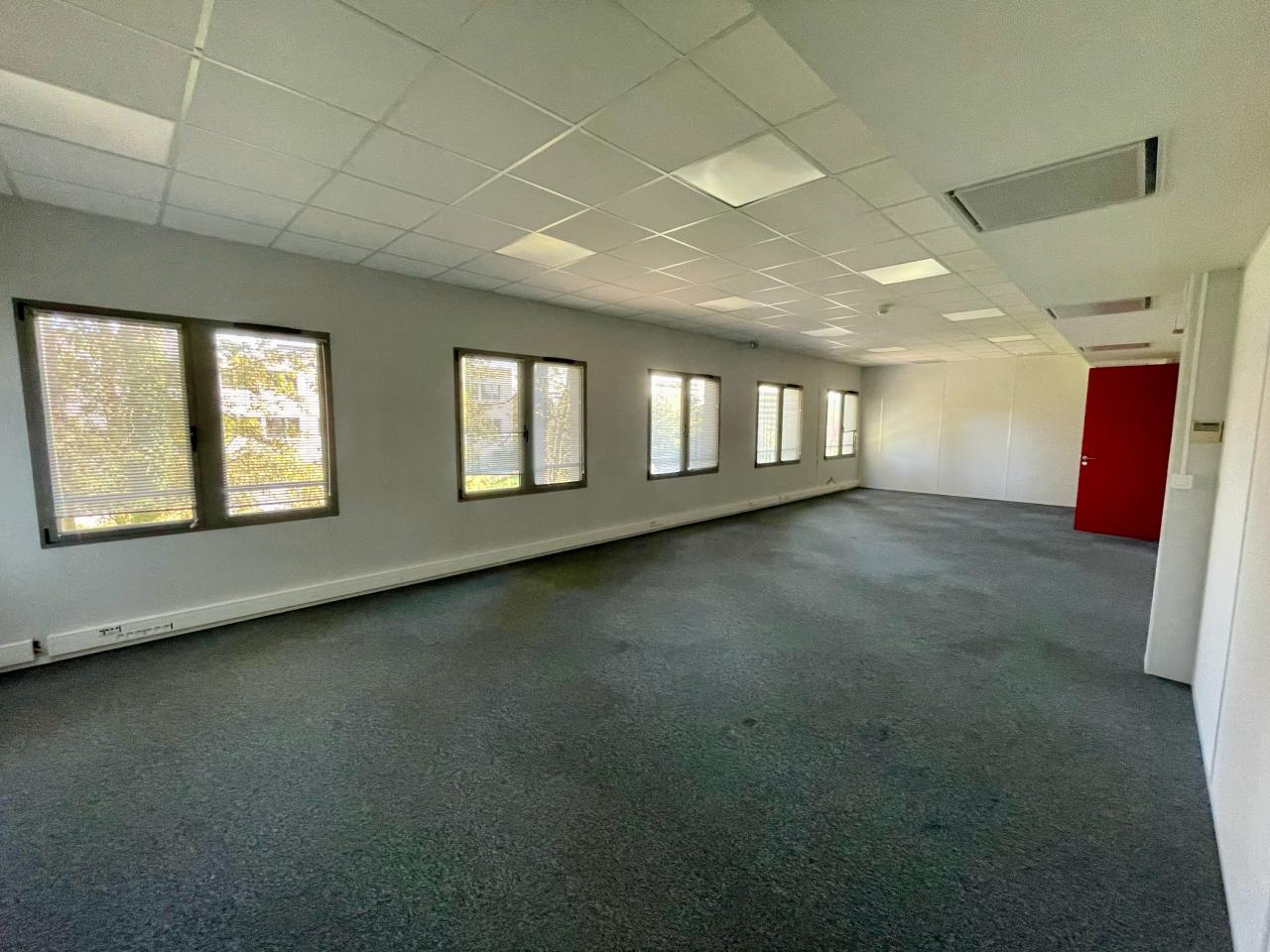 Bureau Orvault 335m² Location bureau Orvault Loire-Atlantique OLBUR2426391 3